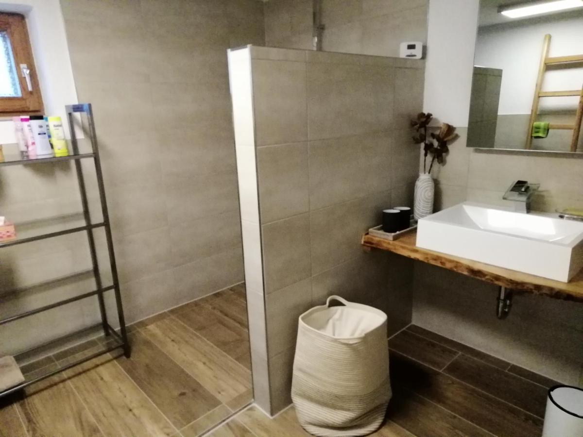 Ferienwohnung Blockhaus Juka Vinningen Buitenkant foto