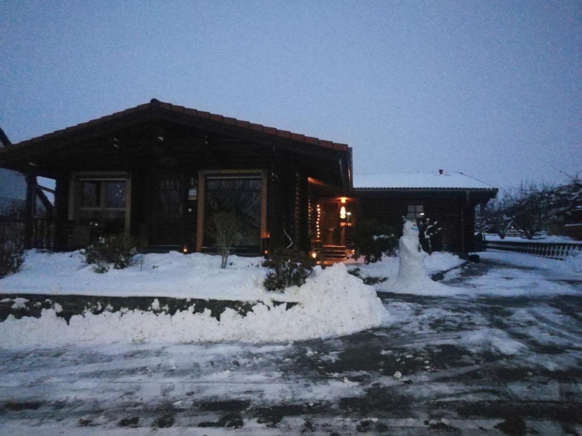 Ferienwohnung Blockhaus Juka Vinningen Buitenkant foto